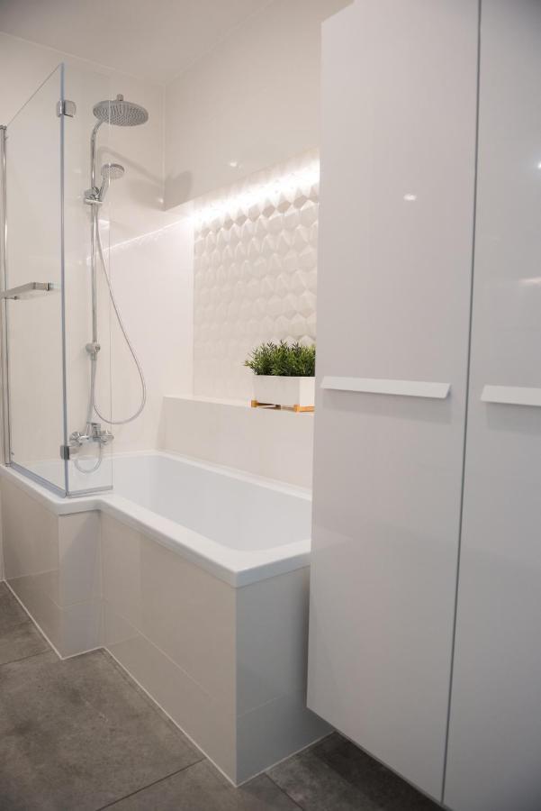 Apartament Bulgarska 60M2-3 Pokoje-Piekny Widok-13 Pietro 24H Check In Poznan Bagian luar foto